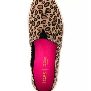 TOMS Leopard Printed Canvas